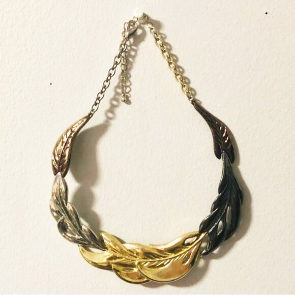 Vintage Inspired Multi-Toned Feather Necklace