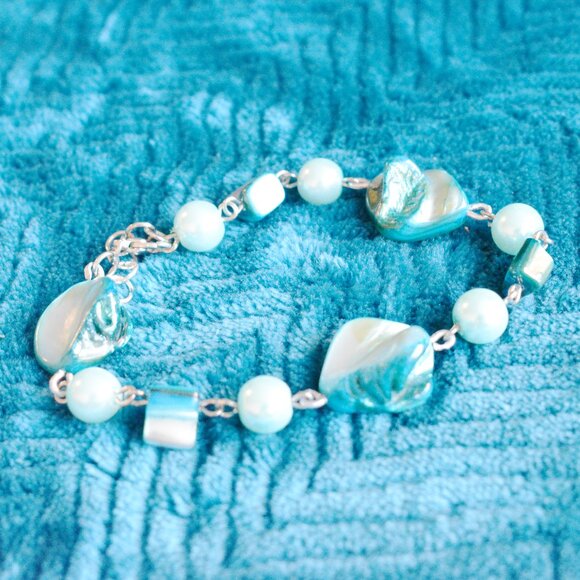 Handmade Beaded Mother of Pearl Bracelet with Coastal Ocean Aesthetic