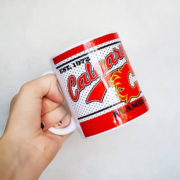 Calgary Flames Hockey Mug Candle