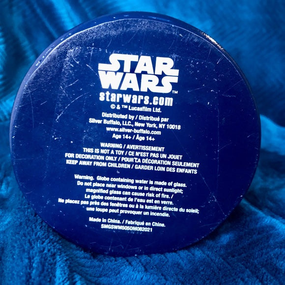 Disney Pixar Star Wars Mandalorian The Child Grogu Light Up Water Globe