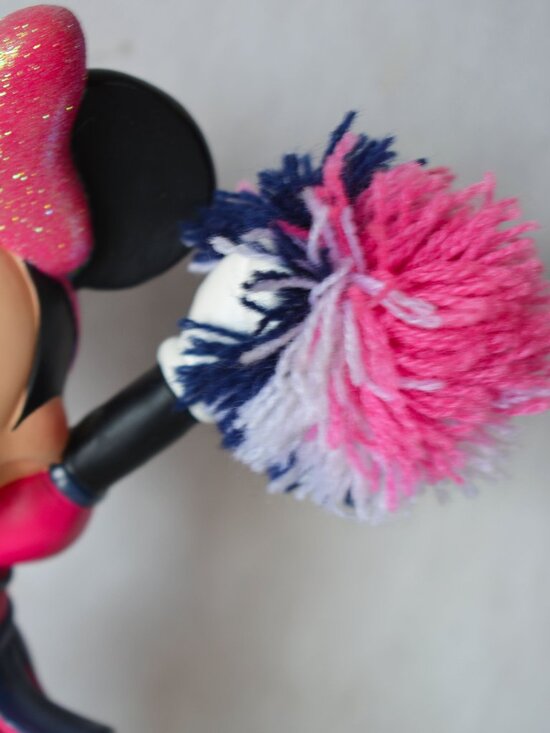 Disney Minnie Mouse Bobblehead Cheerleader Figurine Disney World Collectible